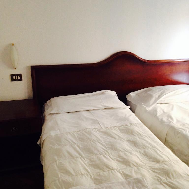 Hotel Medea Milan Room photo